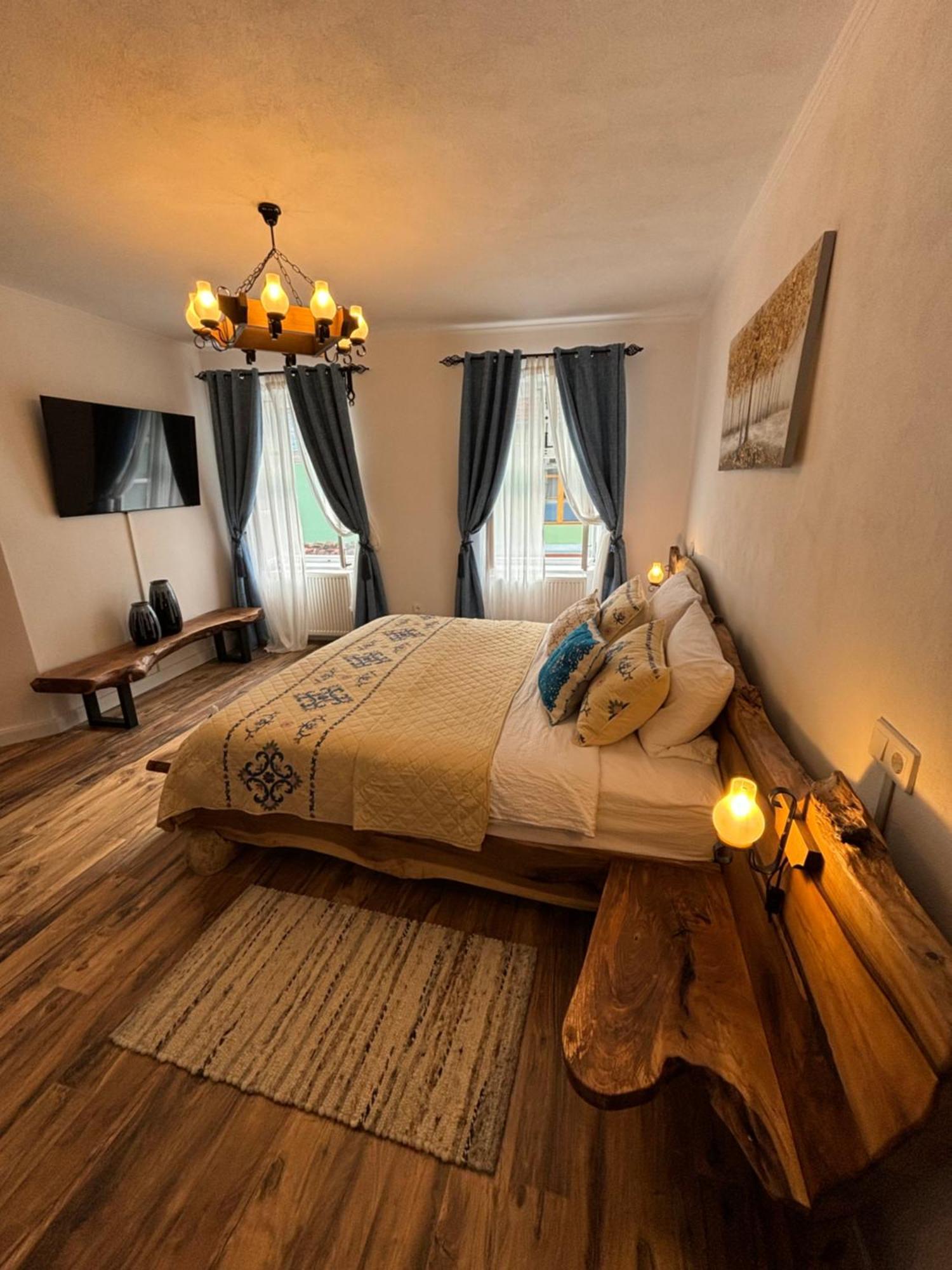 Blue House Citadel Elite Sighisoara Appartement Buitenkant foto