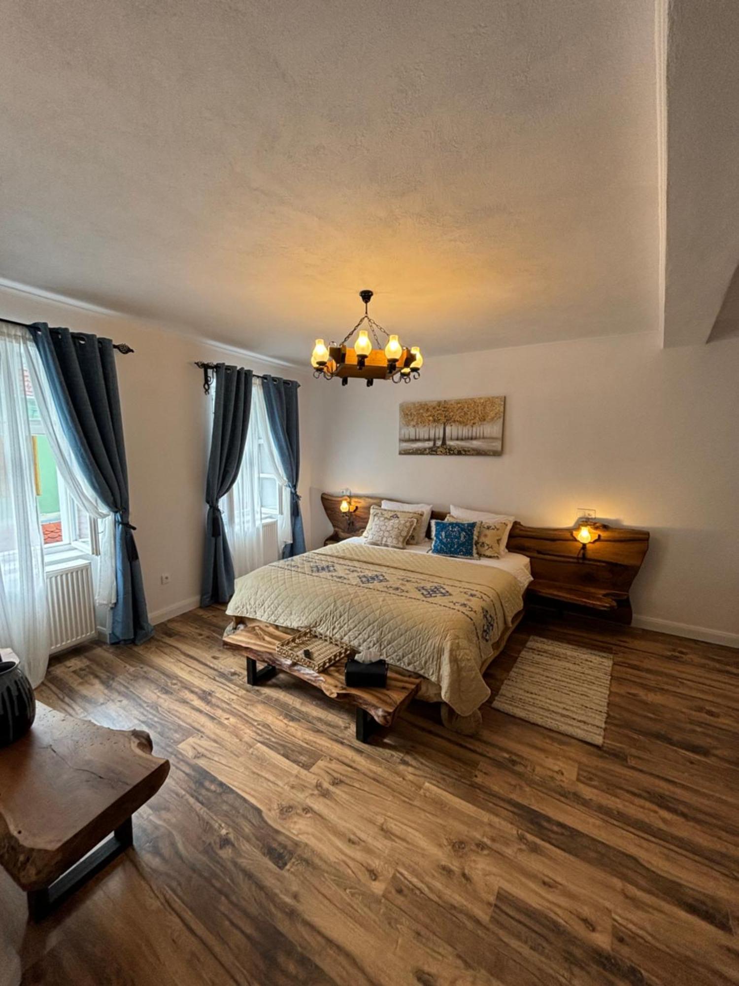 Blue House Citadel Elite Sighisoara Appartement Buitenkant foto